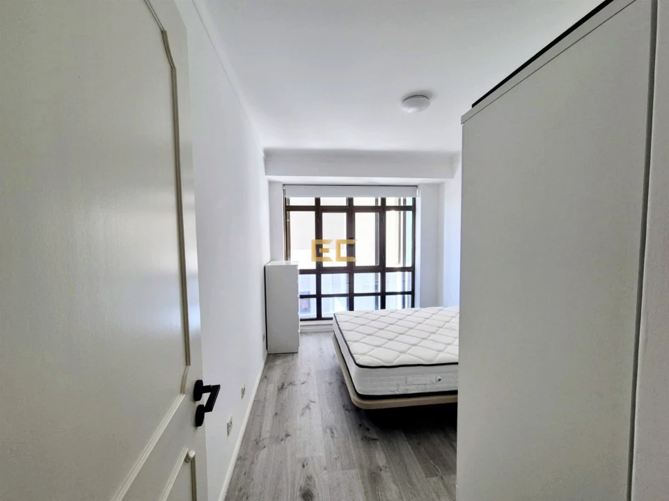 Apartamento T1 para Venda em Buarcos Foto 16