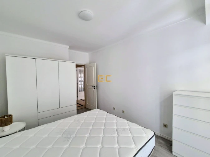 Apartamento T1 para Venda em Buarcos Foto 18