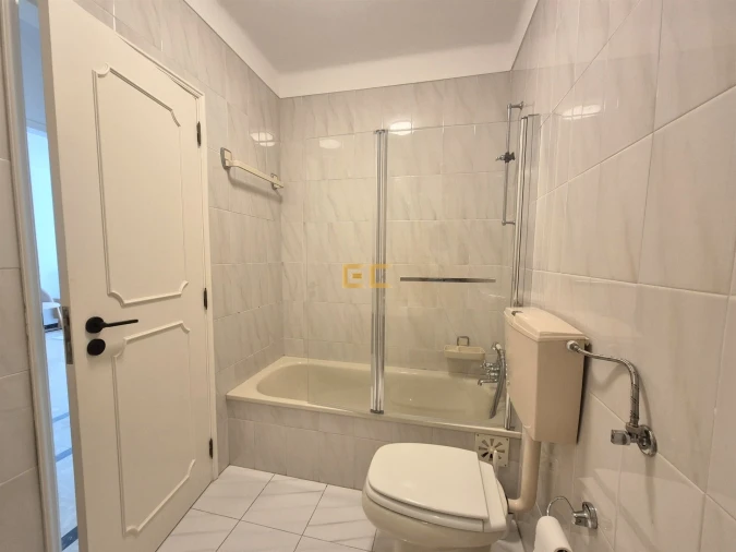 Apartamento T1 para Venda em Buarcos Foto 20