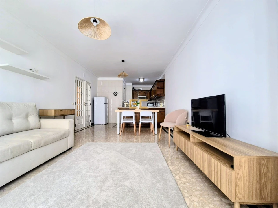 Apartamento T1 para Venda em Buarcos Foto 1