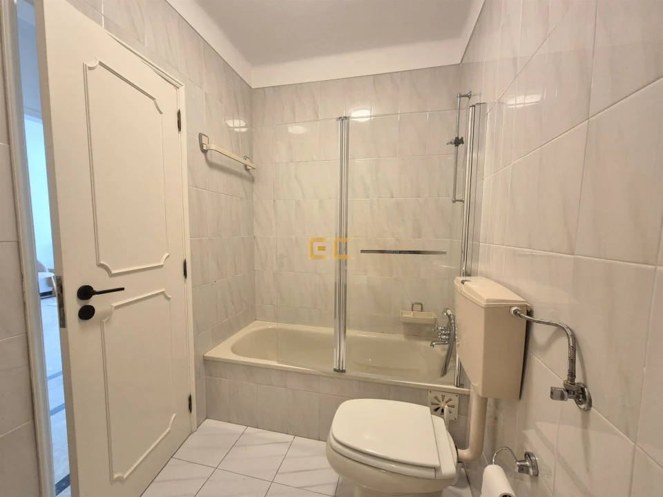Apartamento T1 para Venda em Buarcos Foto 20