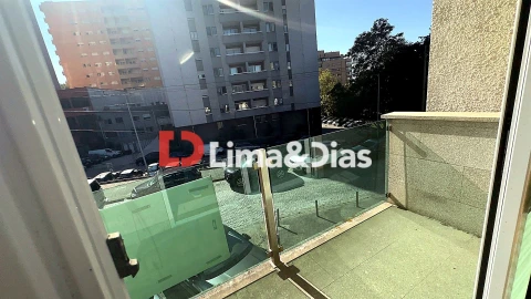 Moradia T5 para Venda em Mafamude e Vilar do Paraíso