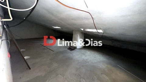 Moradia T5 para Venda em Mafamude e Vilar do Paraíso