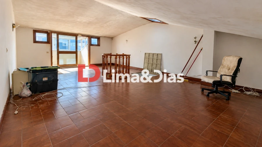 Moradia T5 para Venda em Mafamude e Vilar do Paraíso