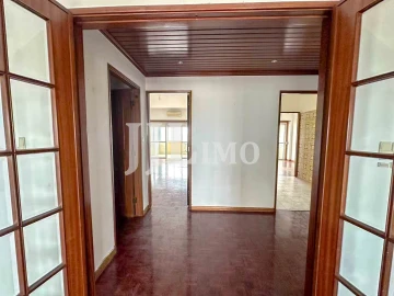 Apartamento T4 para Arrendamento em Alvalade