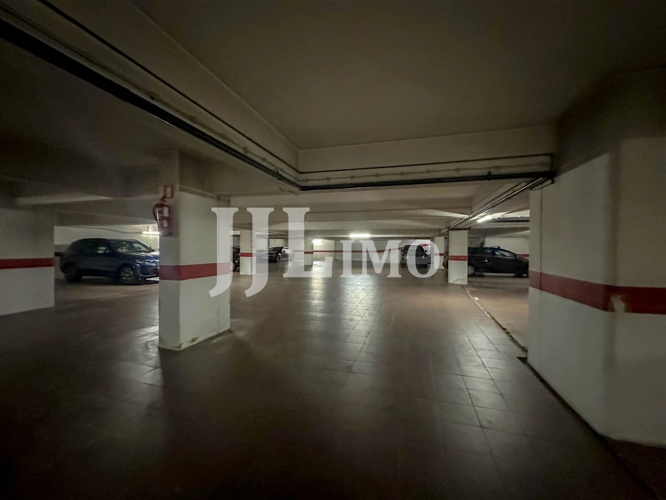 Apartamento T4 para Arrendamento em Alvalade Foto 22