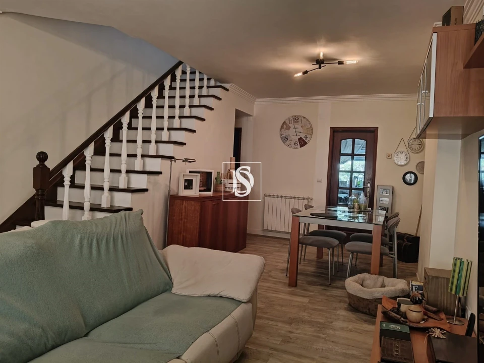 Moradia T4 para Venda em Laranjeiro e Feijó Foto 4