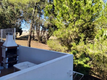 Moradia T4 para Venda em Laranjeiro e Feijó