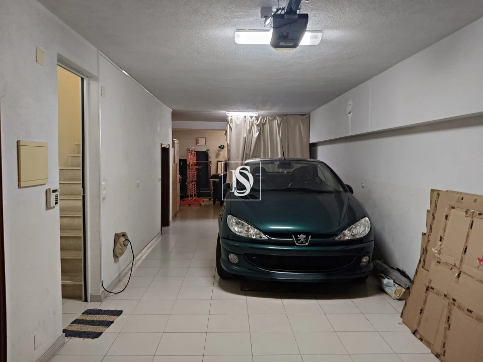 Moradia T4 para Venda em Laranjeiro e Feijó Foto 31