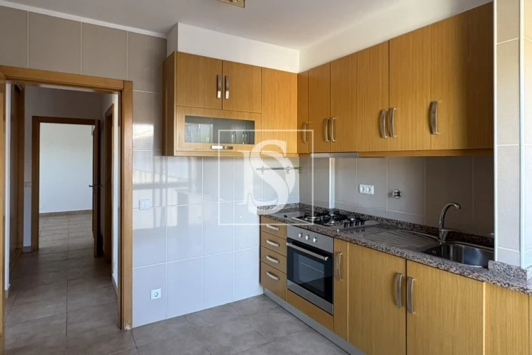 Apartamento T2 para Venda em Viseu Foto 3