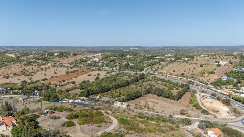 Quinta T3 para Venda em Luz
