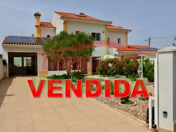 Moradia T4 para Venda em Silveira