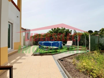 Moradia T4 para Venda em Silveira