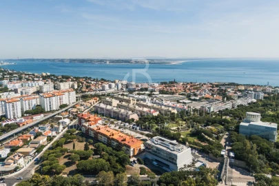 Apartamento T4 para Venda em Oeiras e São Julião da Barra, Paço de Arcos e Caxias
