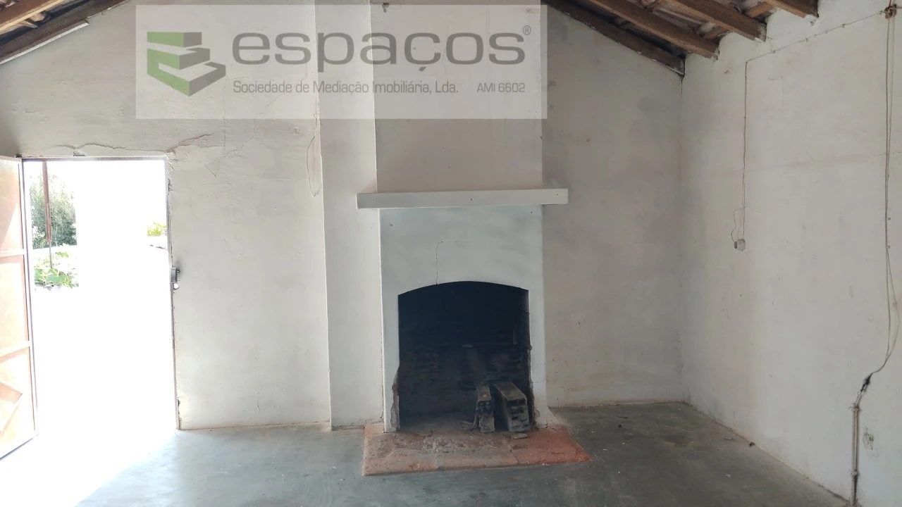 Moradia T3 para Venda em Benquerenças Foto 4