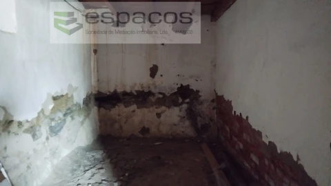 Moradia T3 para Venda em Benquerenças