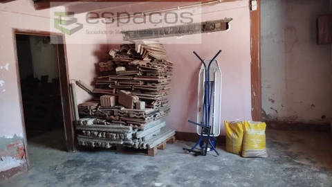 Moradia T3 para Venda em Benquerenças