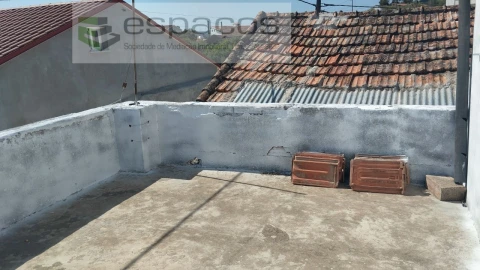 Moradia T3 para Venda em Benquerenças