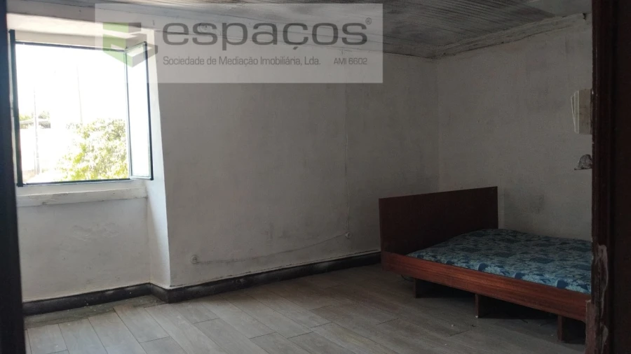 Moradia T3 para Venda em Benquerenças Foto 2