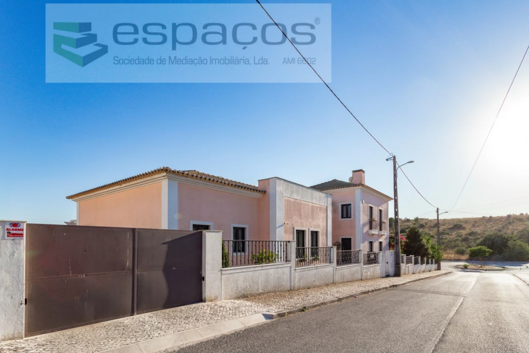 Moradia T5 para Venda em Santa Iria de Azoia, São João da Talha e Bobadela Foto 62
