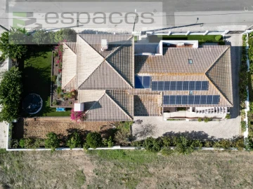 Moradia T5 para Venda em Santa Iria de Azoia, São João da Talha e Bobadela