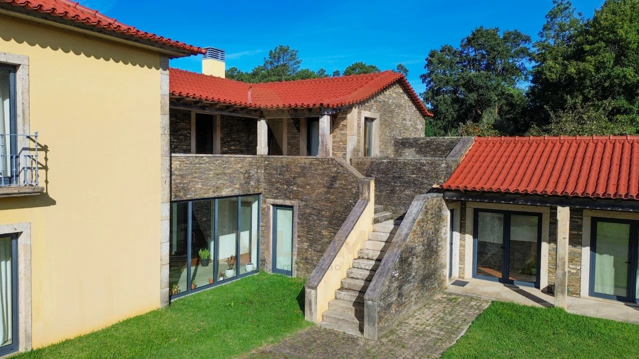 Moradia T5 para Venda em Gondar e Orbacém Foto 3