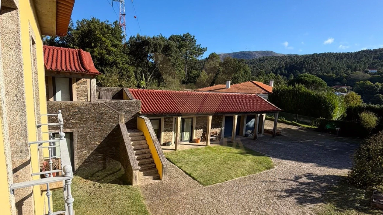 Moradia T5 para Venda em Gondar e Orbacém Foto 39