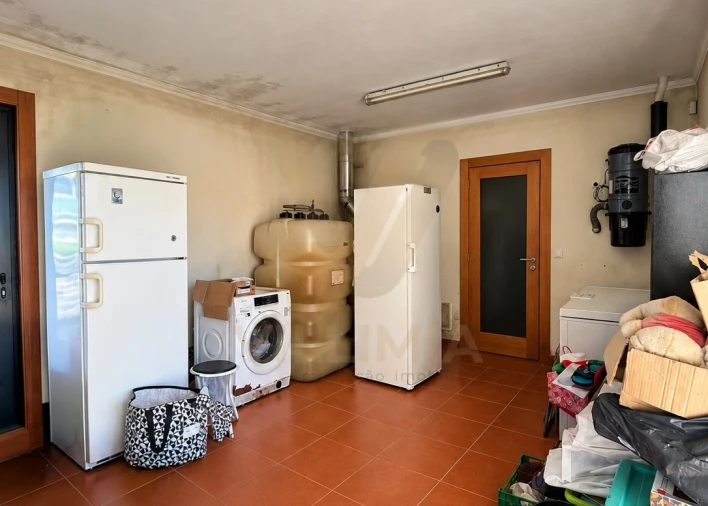 Moradia T5 para Venda em Gondar e Orbacém Foto 40