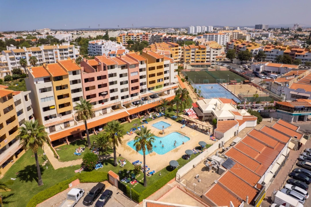 Apartamento T2 para Venda em Albufeira e Olhos de Água Foto 1