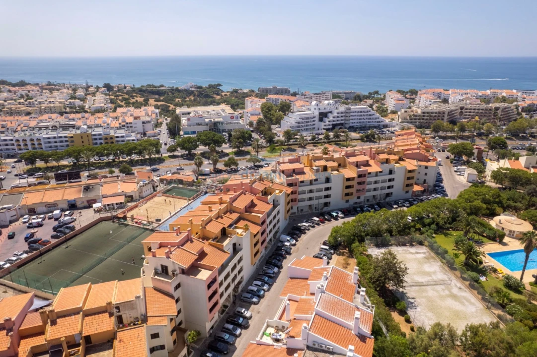 Apartamento T2 para Venda em Albufeira e Olhos de Água Foto 14