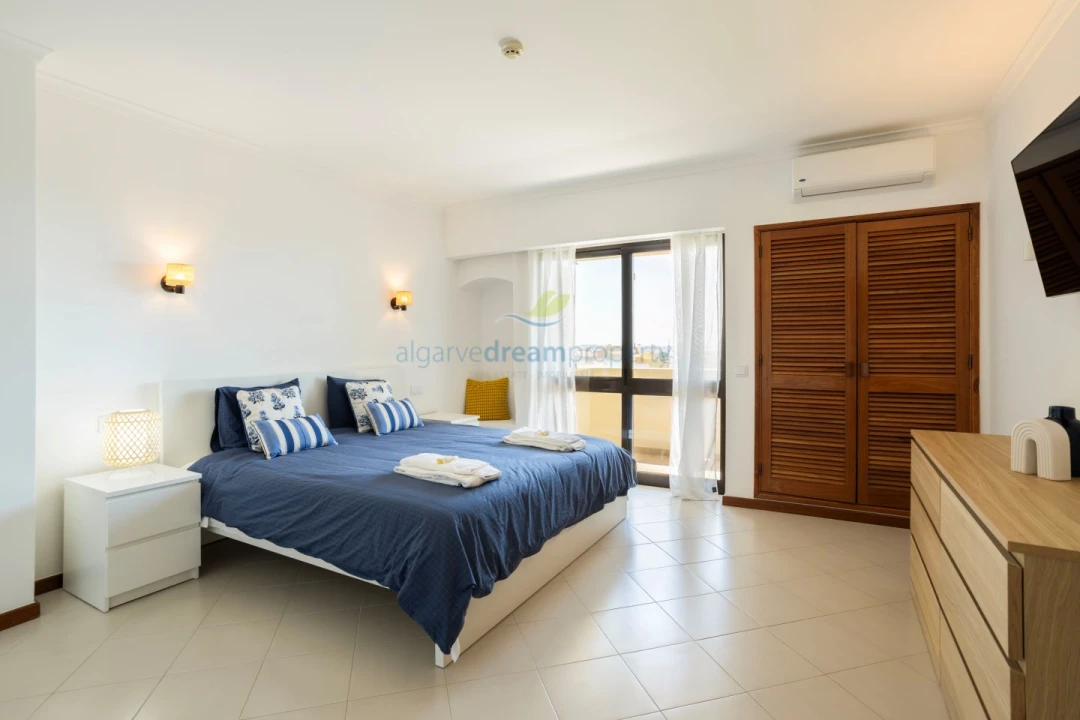 Apartamento T2 para Venda em Albufeira e Olhos de Água Foto 26