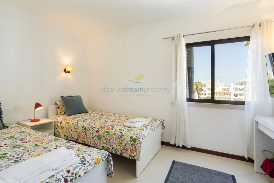 Apartamento T2 para Venda em Albufeira e Olhos de Água Foto 33
