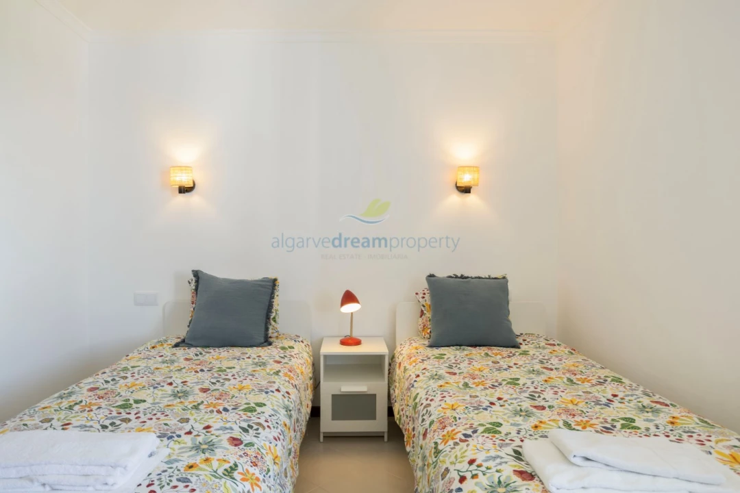 Apartamento T2 para Venda em Albufeira e Olhos de Água Foto 34