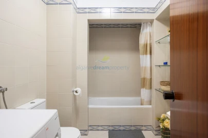 Apartamento T2 para Venda em Albufeira e Olhos de Água
