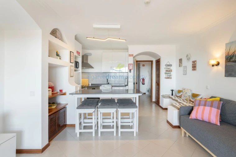 Apartamento T2 para Venda em Albufeira e Olhos de Água Foto 2