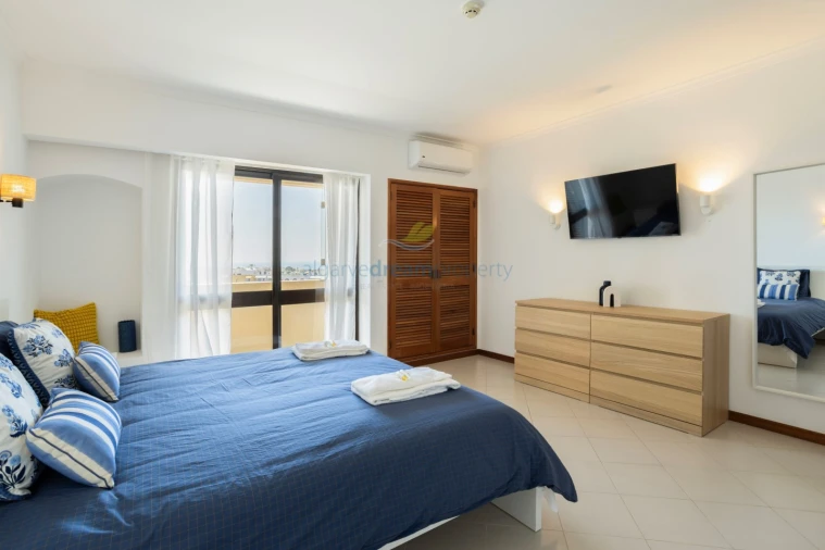 Apartamento T2 para Venda em Albufeira e Olhos de Água Foto 3