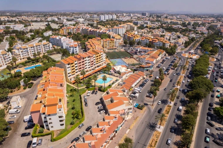 Apartamento T2 para Venda em Albufeira e Olhos de Água Foto 16