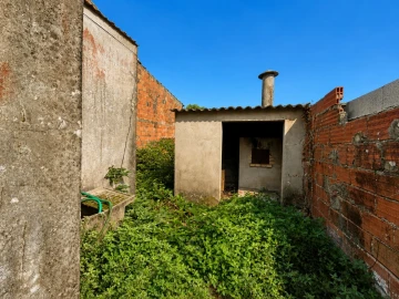 Moradia T3 para Venda em Santa Joana