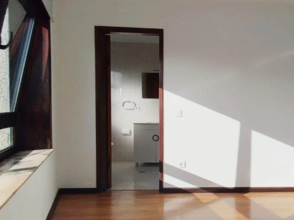 Apartamento T1 para Arrendamento em Vagos e Santo António Foto 12