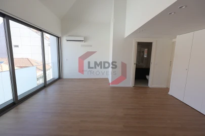 Apartamento T2 para Venda em Cedofeita, Santo Ildefonso, Sé, Miragaia, São Nicolau e Vitória