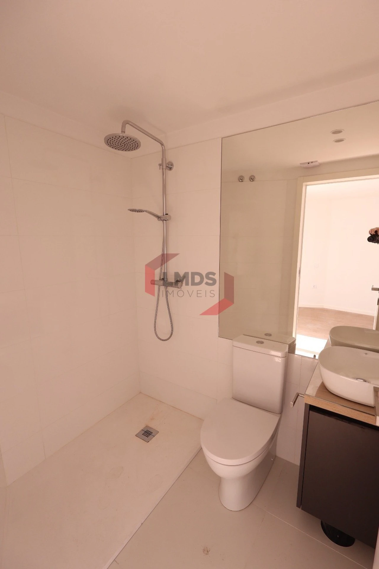 Apartamento T2 para Venda em Cedofeita, Santo Ildefonso, Sé, Miragaia, São Nicolau e Vitória Foto 7