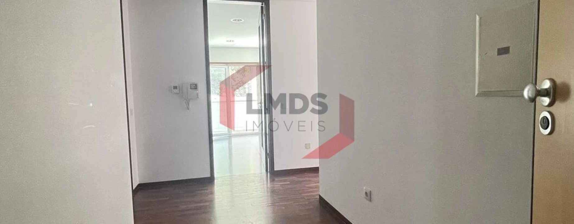 Apartamento T2 para Venda em Bonfim Foto 9