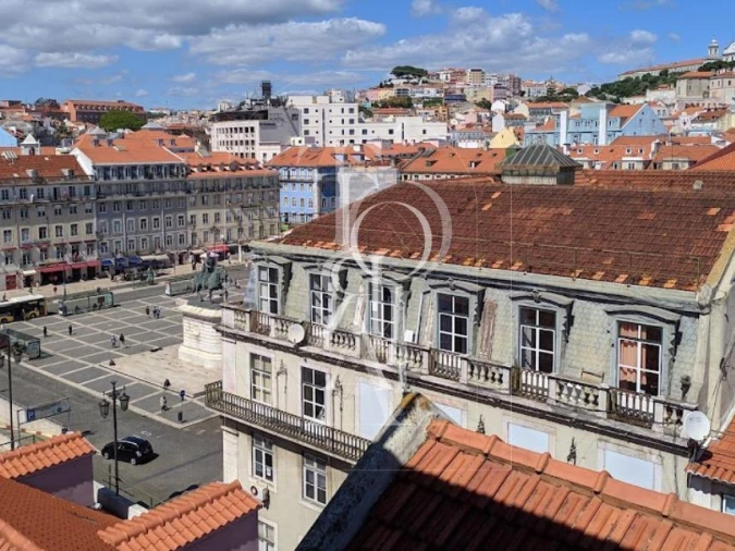 Loja para Arrendamento férias em Santa Maria Maior Foto 4