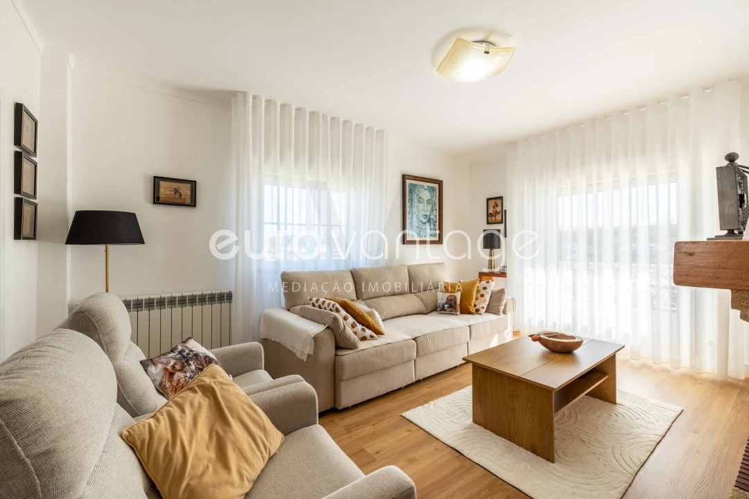 Moradia T4 para Venda em Leiria, Pousos, Barreira e Cortes Foto 17