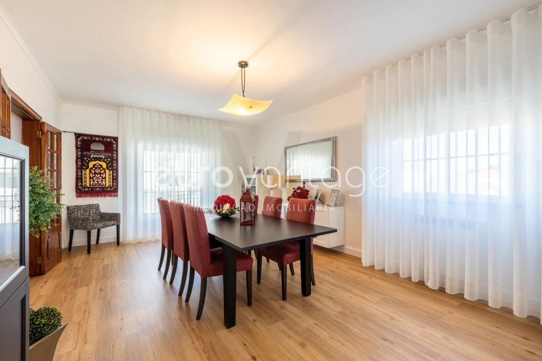 Moradia T4 para Venda em Leiria, Pousos, Barreira e Cortes Foto 16