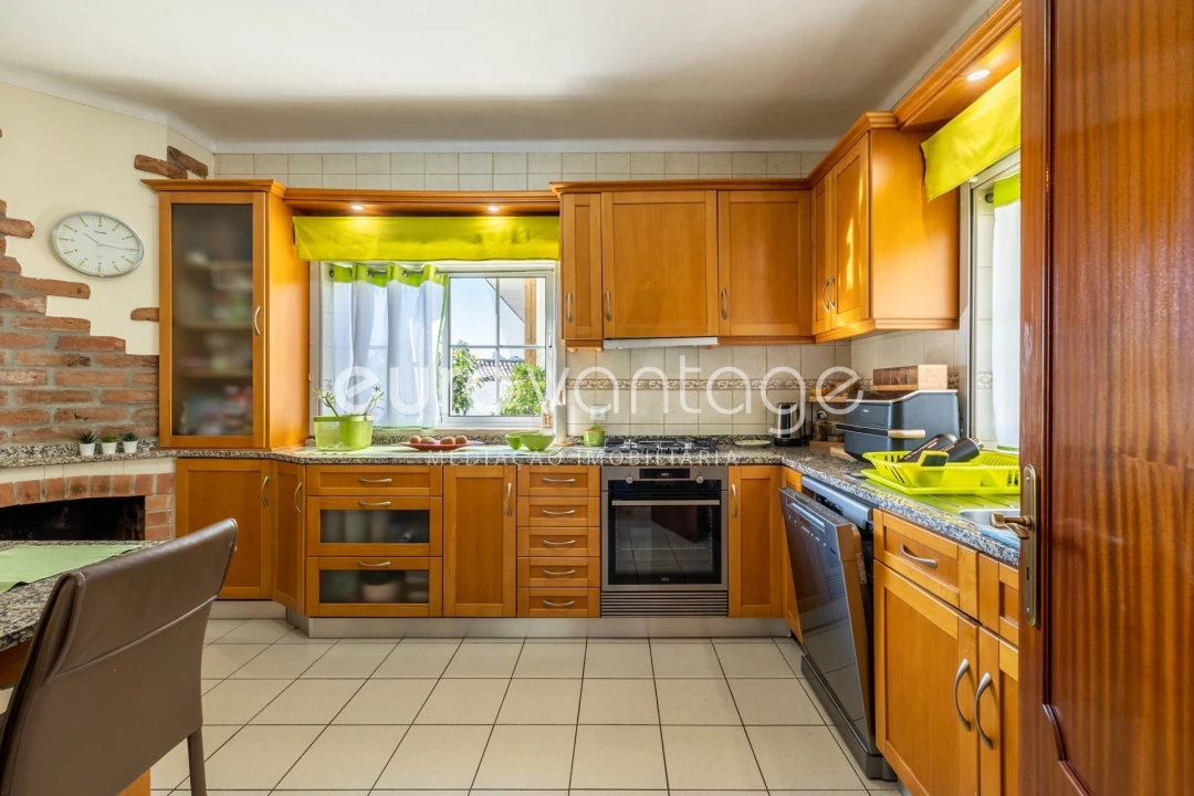 Moradia T4 para Venda em Leiria, Pousos, Barreira e Cortes Foto 5