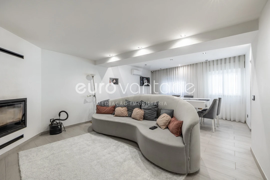 Moradia T3 para Venda em Leiria, Pousos, Barreira e Cortes Foto 3