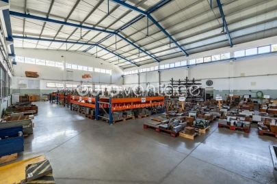 Armazém para Venda em Marinha Grande