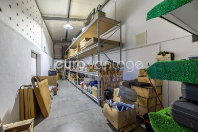 Armazém para Venda em Marinha Grande