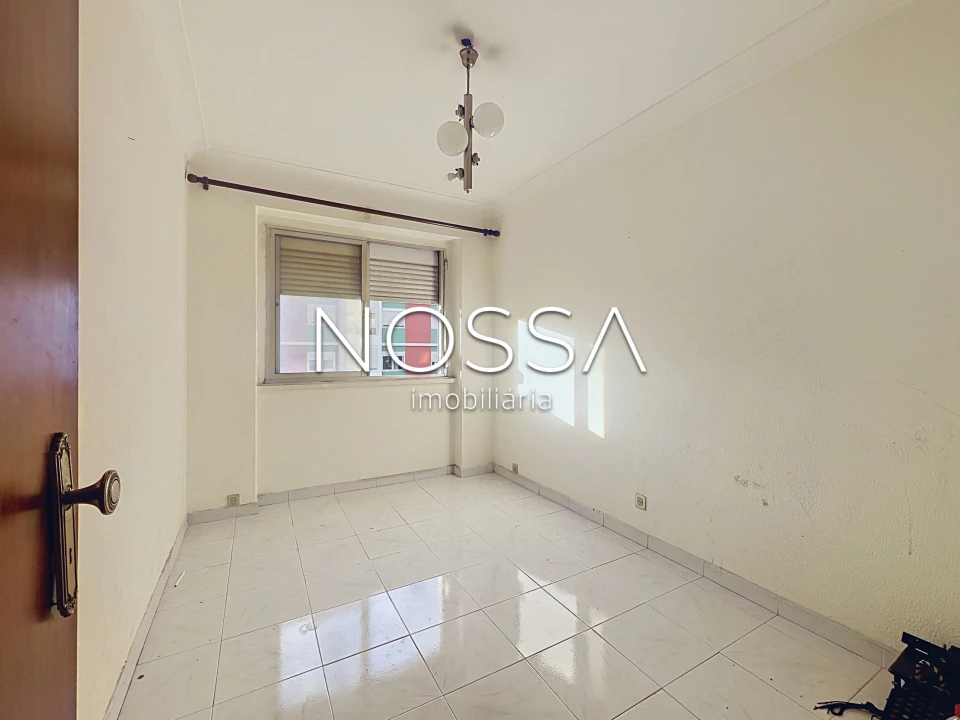 Apartamento T2 para Venda em Benfica Foto 19